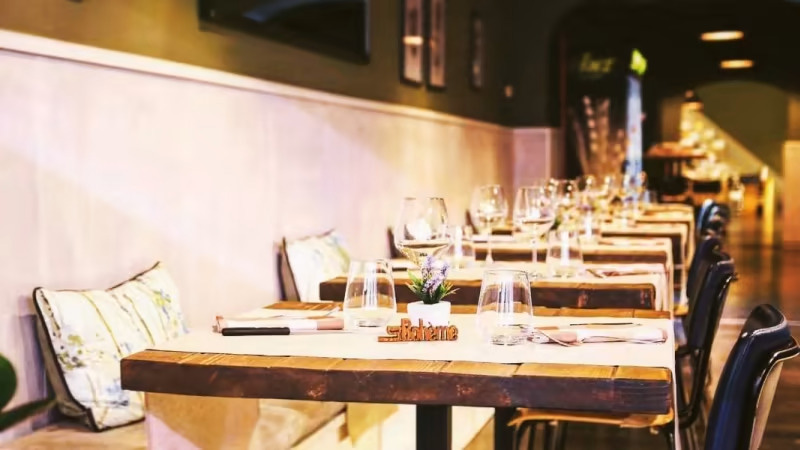 Sala bar per aperitivi a La Bohème Firenze